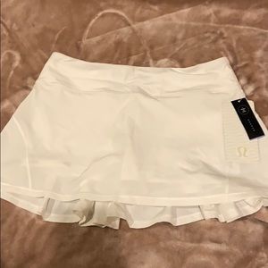 Lululemon White Circuit Breaker Skort-SIZE 8- NWT